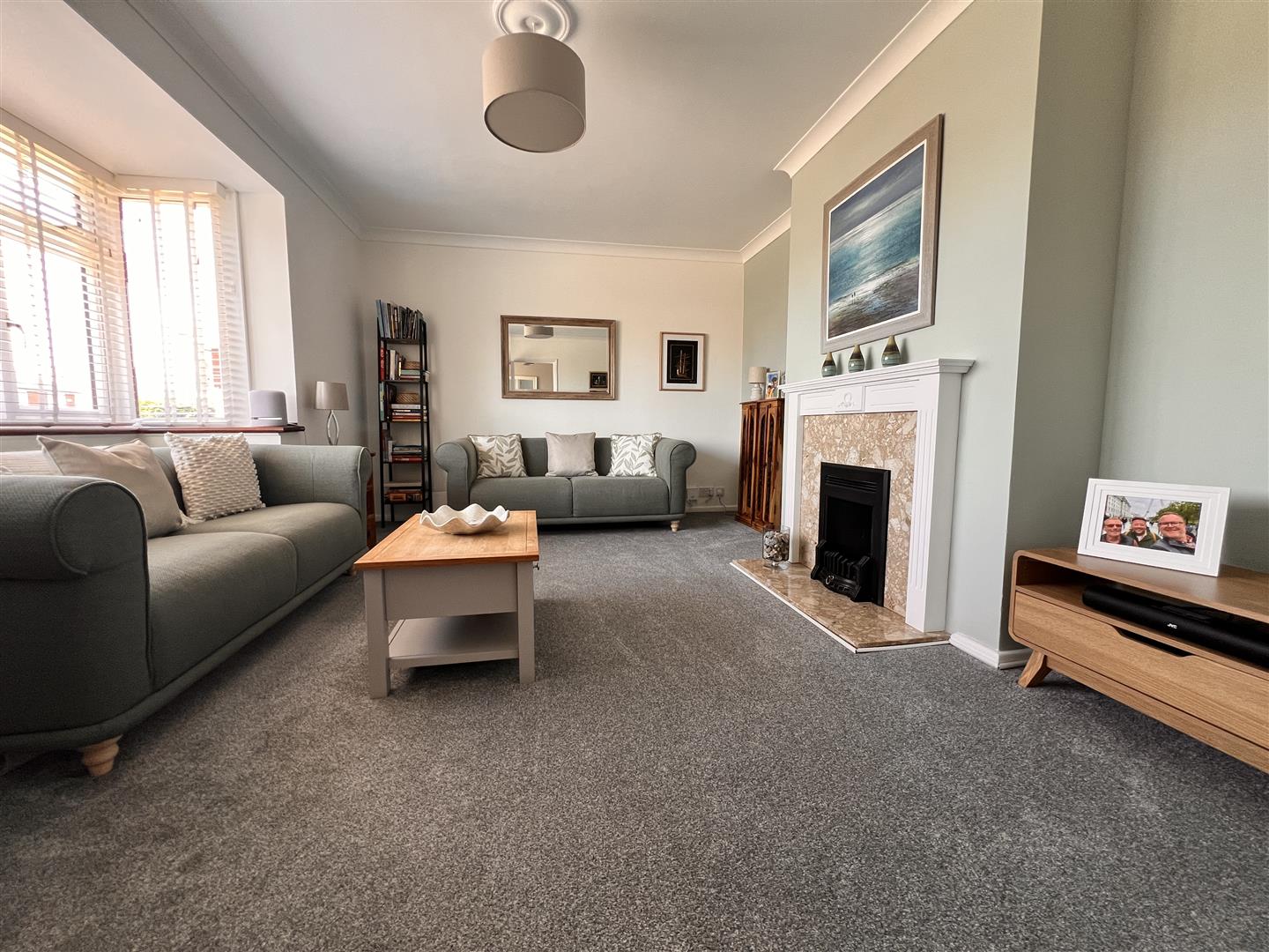 Lounge: